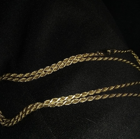 Jewelry - Picture 2 of 8